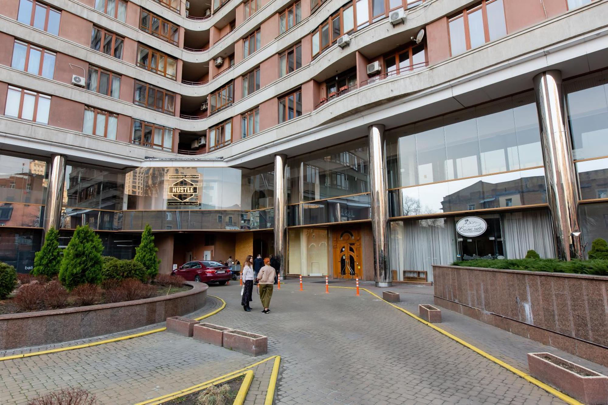 קייב Apartments On Zhilyanskaya Street 59 מראה חיצוני תמונה